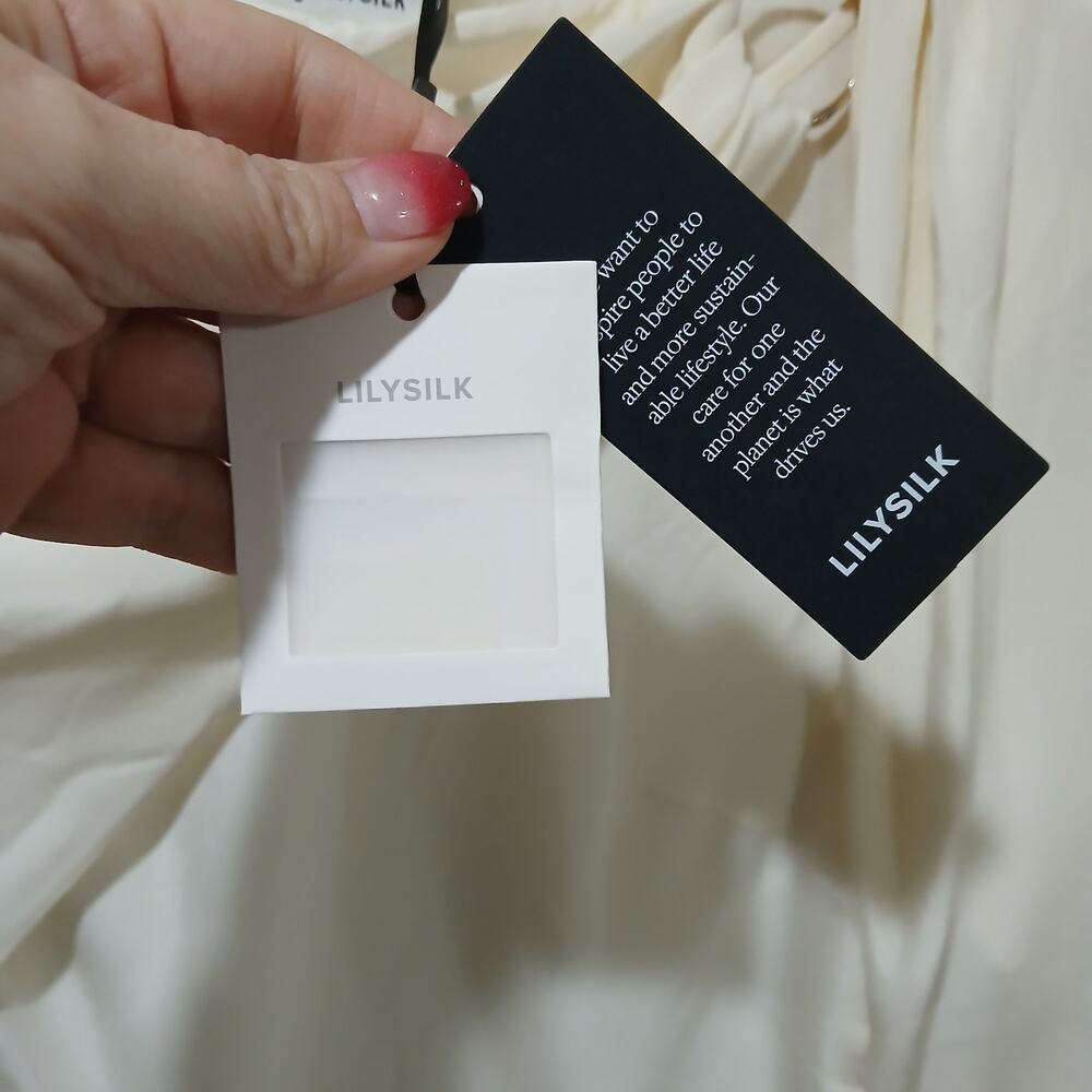 Lilysilk Blouse Womens 6 Ivory 100% Mulberry Silk Drape Ring Neck Top NWT - Picture 6 of 14